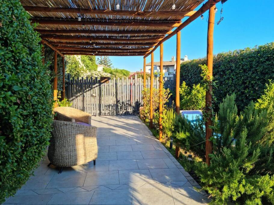Villa Tea, Residenza Incantevole Con Giardino . Flumini di Quartu Exterior foto