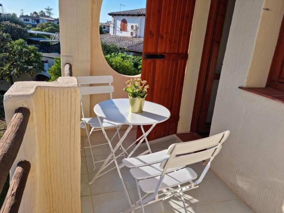 Villa Tea, Residenza Incantevole Con Giardino . Flumini di Quartu Exterior foto